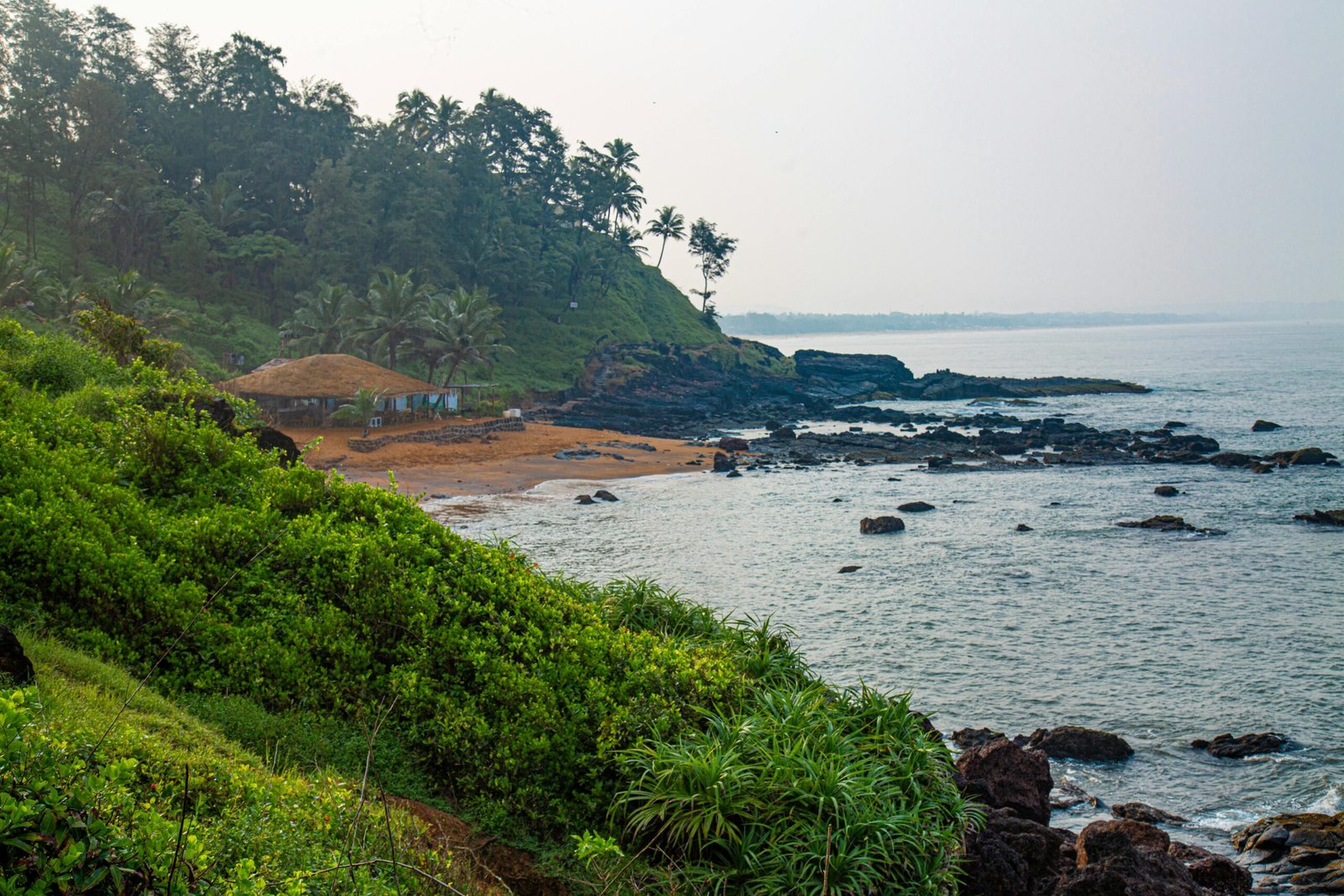 Goa Travel Guide: Best Beaches, Attractions, and Travel Tips